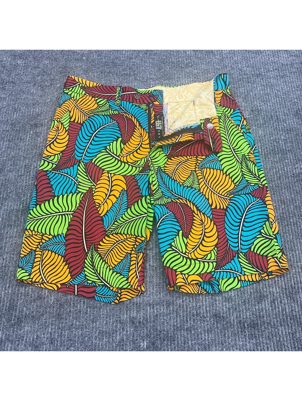 Loudmouth Golf Bermuda Shorts Mens 34‎ Multicolor Leaf Abstract Stretch Pockets